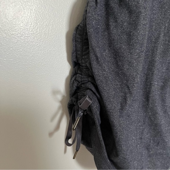 Lululemon sports tank - Picture 4 of 4